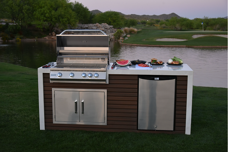 KoKoMo Grills Classic Shiplap Outdoor Kitchen KoKoMo Grill with Waterfall Edge