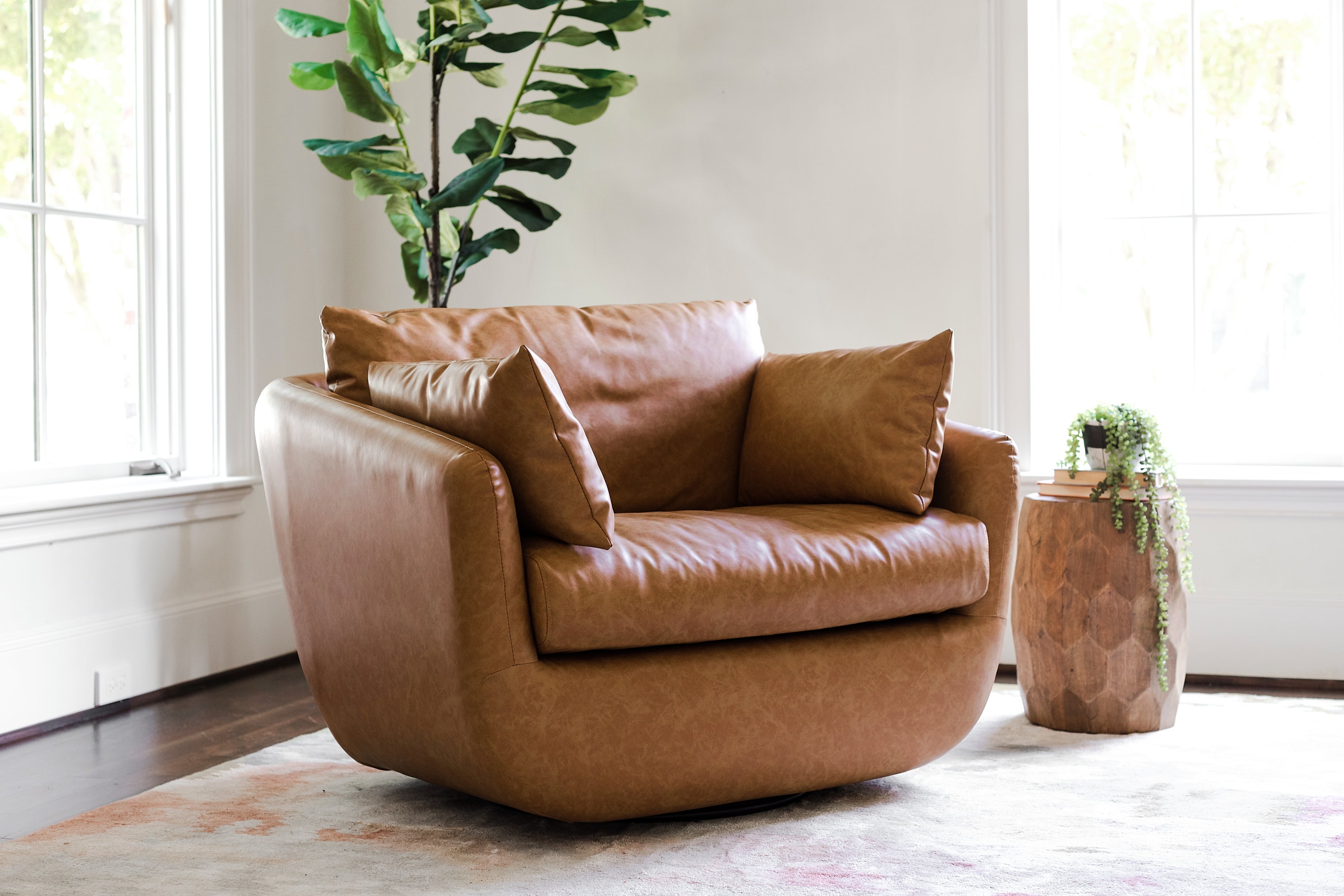 Park Swivel Armchair