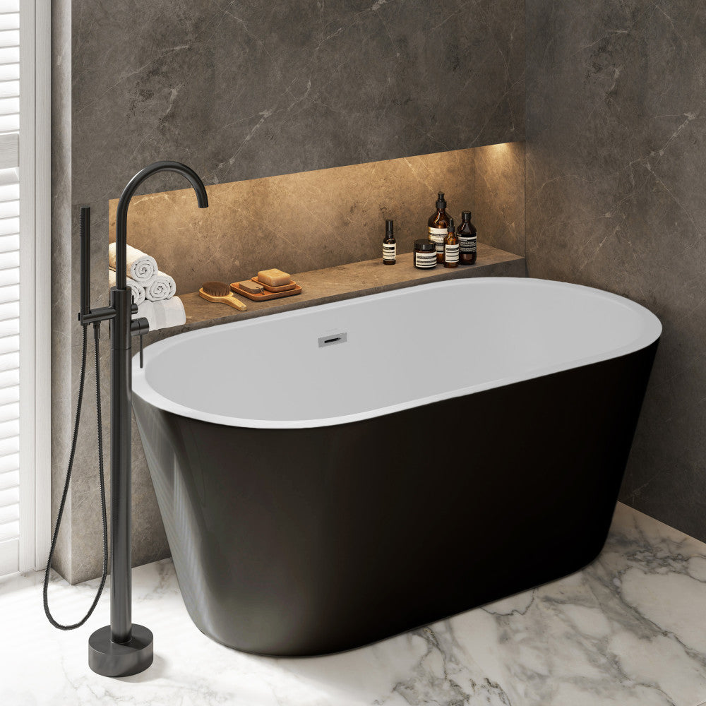 Swiss Madison Claire 60" Freestanding Bathtub Matte Black and Matte White | SM-FB590MBMW