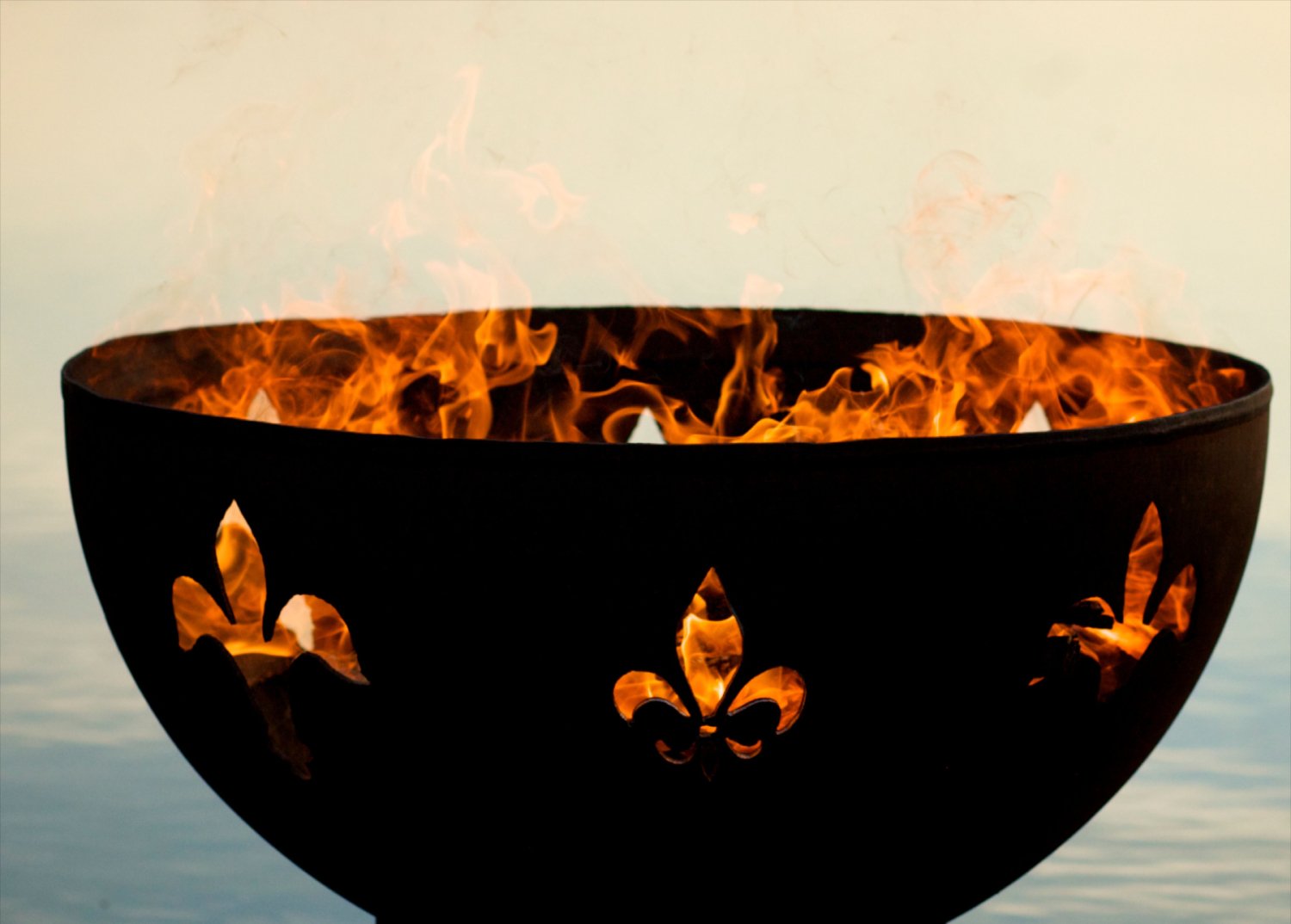 Fleur de Lis Fire Pit