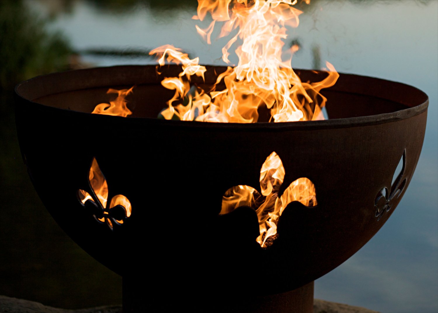 Fleur de Lis Fire Pit