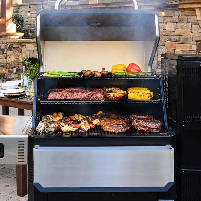 Gravity Series 1050 Digital Charcoal Grill & Smoker