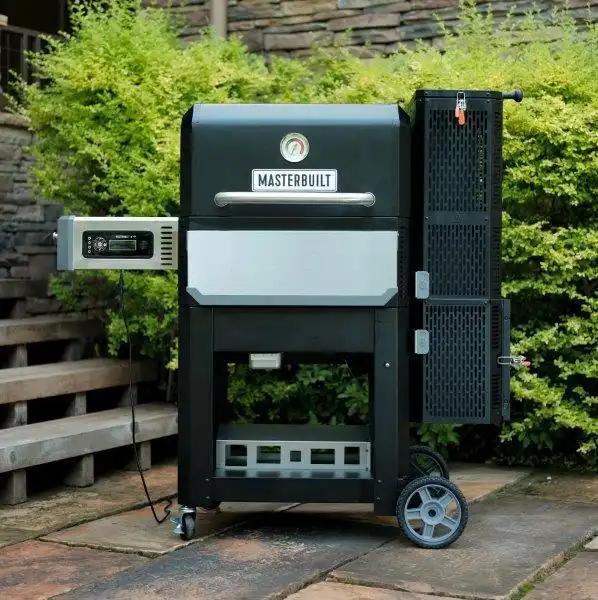 Gravity Series 800 Digital Charcoal Griddle, Grill & Smoker