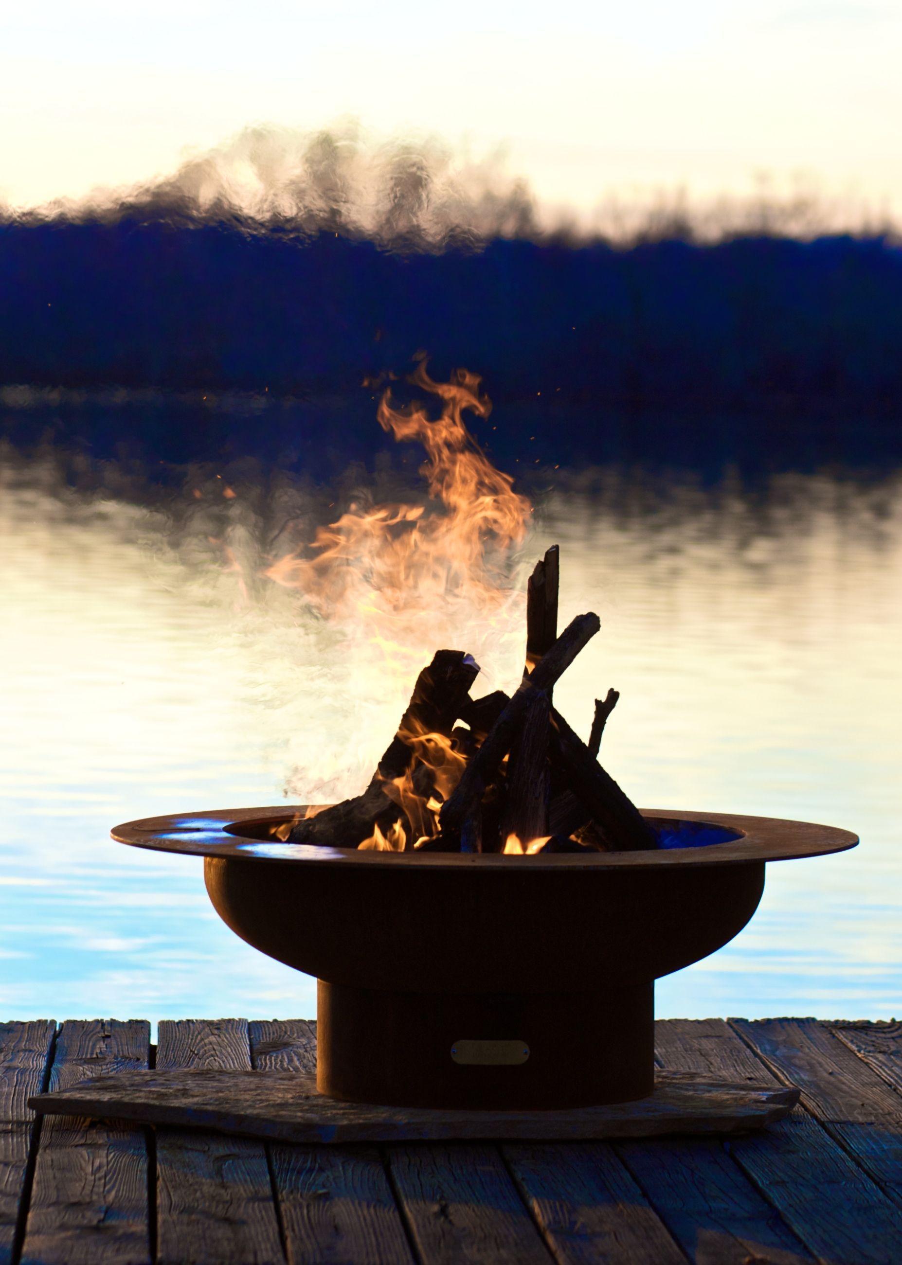 Saturn Fire Pit with Lid